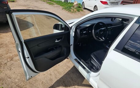 KIA Rio IV, 2018 год, 810 000 рублей, 15 фотография