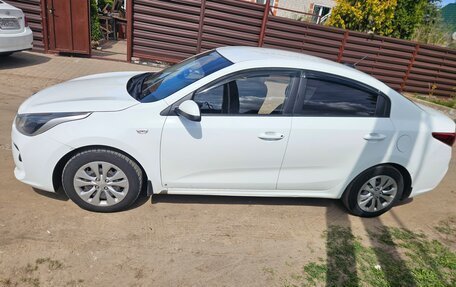 KIA Rio IV, 2018 год, 810 000 рублей, 9 фотография