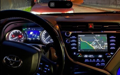 Toyota Camry, 2018 год, 2 200 000 рублей, 3 фотография