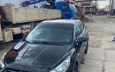 Hyundai Solaris II рестайлинг, 2011 год, 599 999 рублей, 6 фотография