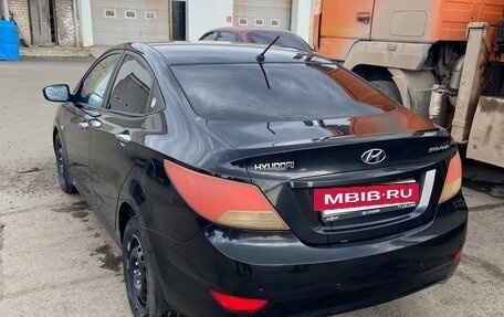 Hyundai Solaris II рестайлинг, 2011 год, 599 999 рублей, 8 фотография