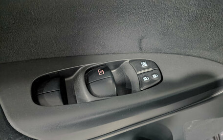 Nissan Tiida, 2015 год, 1 300 000 рублей, 24 фотография