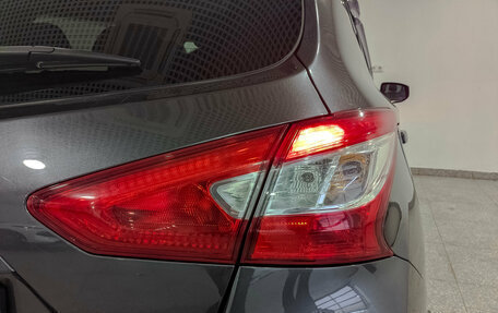 Nissan Tiida, 2015 год, 1 300 000 рублей, 27 фотография