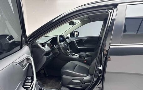 Toyota RAV4, 2024 год, 3 380 000 рублей, 10 фотография