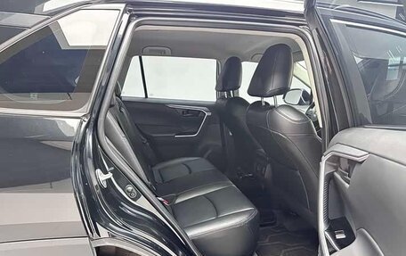 Toyota RAV4, 2024 год, 3 380 000 рублей, 11 фотография