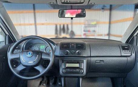 Skoda Fabia II, 2011 год, 599 000 рублей, 12 фотография
