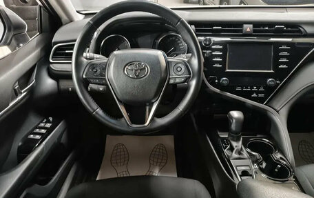 Toyota Camry, 2021 год, 3 350 000 рублей, 11 фотография