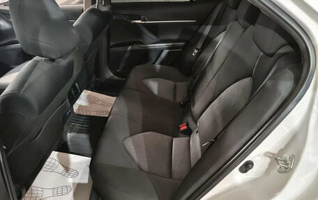 Toyota Camry, 2021 год, 3 350 000 рублей, 15 фотография