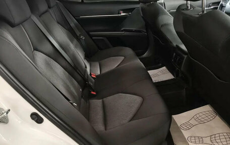 Toyota Camry, 2021 год, 3 350 000 рублей, 16 фотография