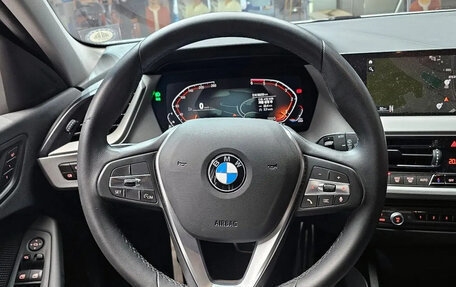 BMW 1 серия, 2021 год, 2 600 000 рублей, 11 фотография