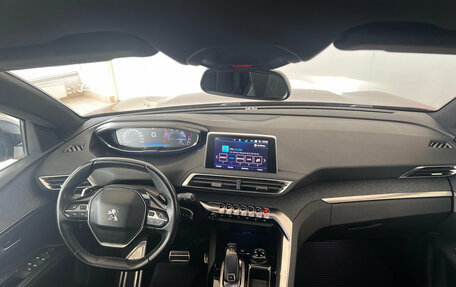 Peugeot 3008 II, 2018 год, 1 900 000 рублей, 10 фотография