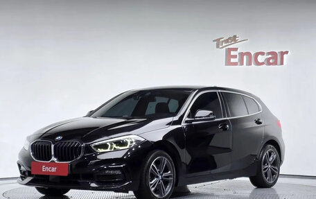 BMW 1 серия, 2021 год, 2 650 000 рублей, 1 фотография