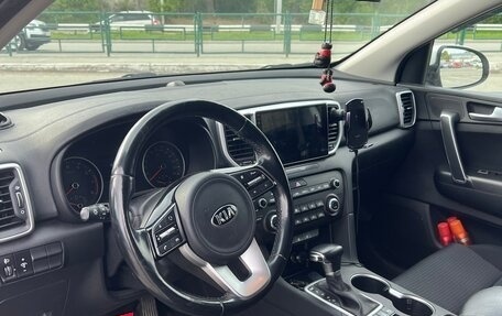 KIA Sportage IV рестайлинг, 2020 год, 2 550 000 рублей, 9 фотография