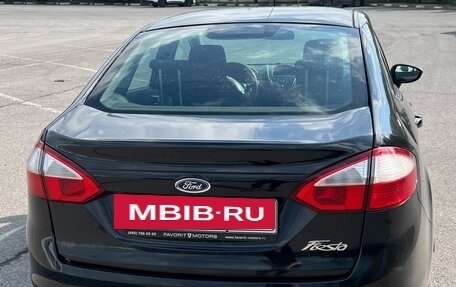 Ford Fiesta, 2015 год, 750 000 рублей, 2 фотография