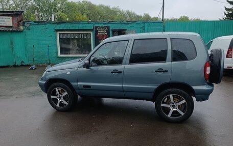 Chevrolet Niva I рестайлинг, 2006 год, 650 000 рублей, 3 фотография