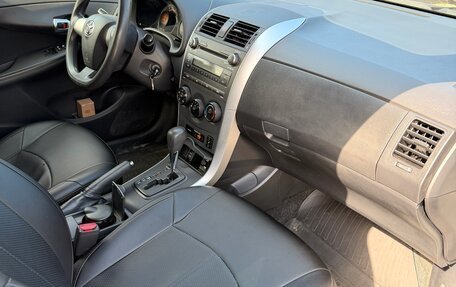 Toyota Corolla, 2011 год, 850 000 рублей, 6 фотография