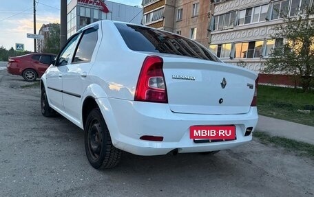 Renault Logan I, 2013 год, 450 000 рублей, 2 фотография