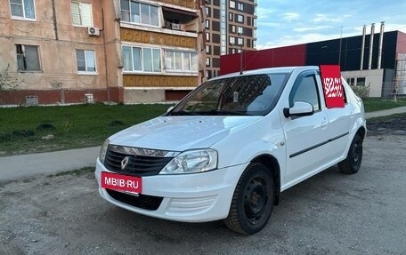 Renault Logan I, 2013 год, 450 000 рублей, 3 фотография
