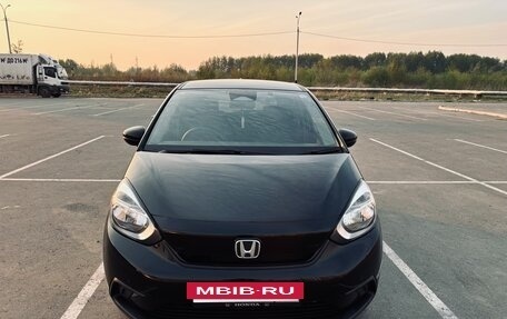Honda Fit, 2020 год, 1 020 000 рублей, 2 фотография