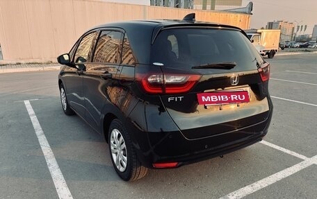 Honda Fit, 2020 год, 1 020 000 рублей, 4 фотография