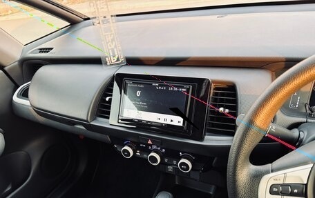 Honda Fit, 2020 год, 1 020 000 рублей, 5 фотография