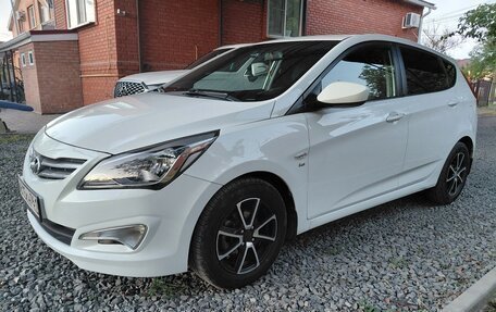 Hyundai Solaris II рестайлинг, 2015 год, 1 220 000 рублей, 2 фотография