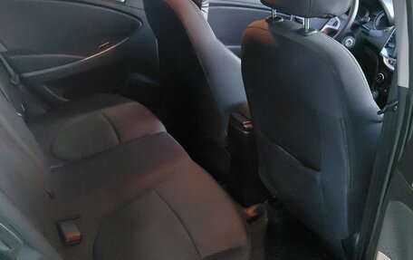 Hyundai Solaris II рестайлинг, 2015 год, 1 220 000 рублей, 14 фотография