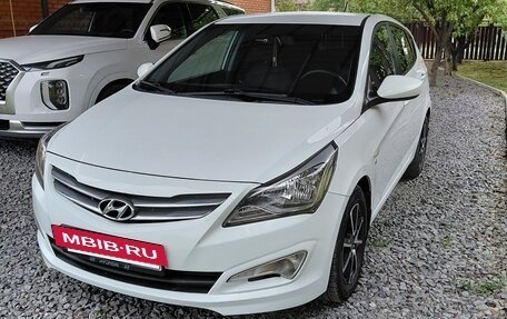 Hyundai Solaris II рестайлинг, 2015 год, 1 220 000 рублей, 6 фотография