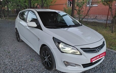Hyundai Solaris II рестайлинг, 2015 год, 1 220 000 рублей, 34 фотография