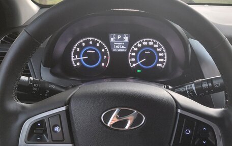 Hyundai Solaris II рестайлинг, 2015 год, 1 220 000 рублей, 39 фотография