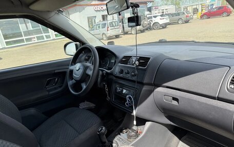 Skoda Fabia II, 2011 год, 585 000 рублей, 5 фотография