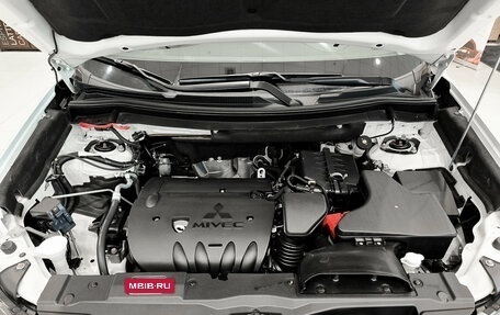 Mitsubishi Outlander III рестайлинг 3, 2021 год, 2 785 000 рублей, 13 фотография