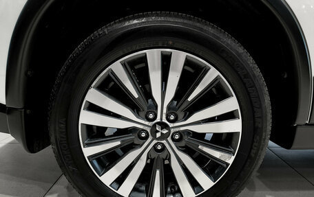 Mitsubishi Outlander III рестайлинг 3, 2021 год, 2 785 000 рублей, 22 фотография
