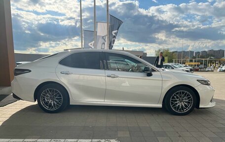 Toyota Camry, 2018 год, 2 600 000 рублей, 4 фотография