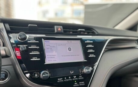 Toyota Camry, 2018 год, 2 600 000 рублей, 12 фотография