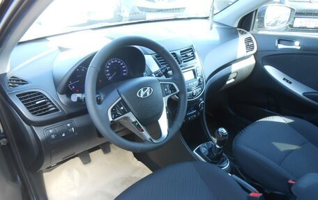 Hyundai Solaris II рестайлинг, 2014 год, 810 000 рублей, 8 фотография