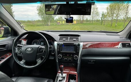 Toyota Camry, 2014 год, 1 900 000 рублей, 2 фотография
