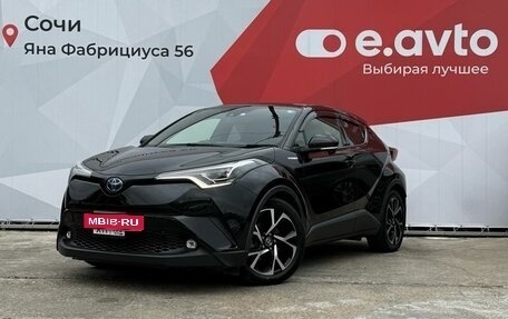 Toyota C-HR I рестайлинг, 2018 год, 2 299 000 рублей, 1 фотография
