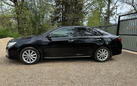 Toyota Camry, 2014 год, 1 900 000 рублей, 10 фотография