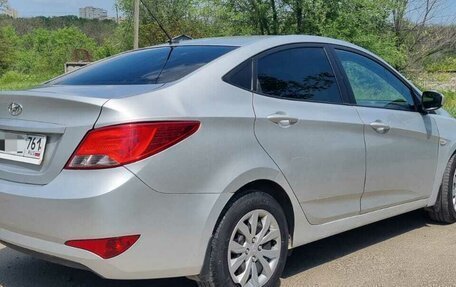 Hyundai Solaris II рестайлинг, 2015 год, 650 000 рублей, 8 фотография