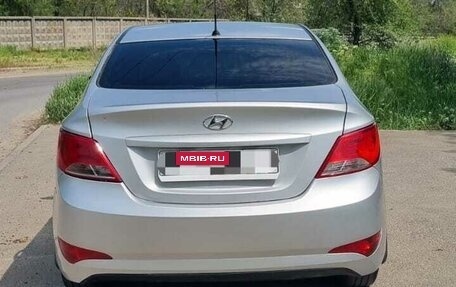 Hyundai Solaris II рестайлинг, 2015 год, 650 000 рублей, 7 фотография