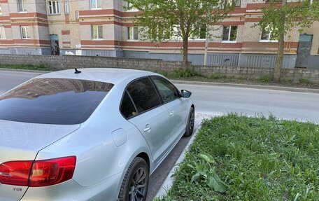 Volkswagen Jetta VI, 2013 год, 1 100 000 рублей, 3 фотография