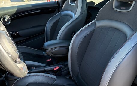 MINI Hatch, 2020 год, 3 000 000 рублей, 6 фотография