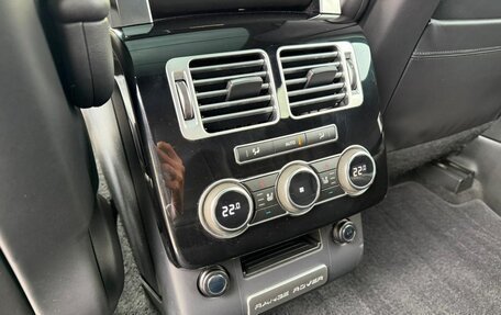 Land Rover Range Rover IV рестайлинг, 2015 год, 3 280 000 рублей, 21 фотография