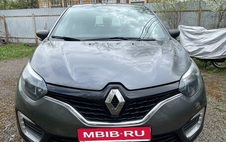 Renault Kaptur I рестайлинг, 2018 год, 1 300 000 рублей, 2 фотография