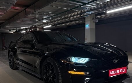 Ford Mustang VI рестайлинг, 2022 год, 4 500 000 рублей, 5 фотография
