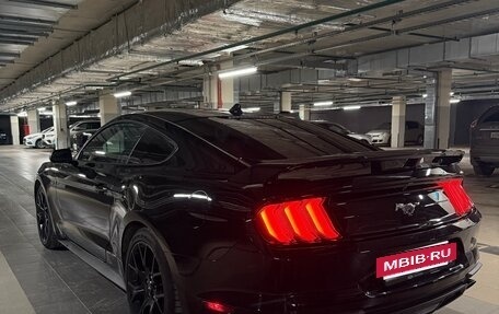 Ford Mustang VI рестайлинг, 2022 год, 4 500 000 рублей, 9 фотография