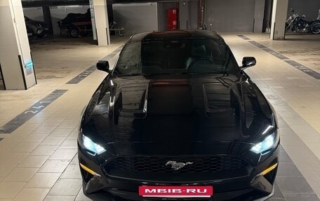 Ford Mustang VI рестайлинг, 2022 год, 4 500 000 рублей, 4 фотография