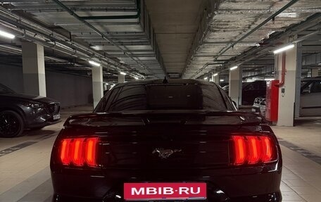 Ford Mustang VI рестайлинг, 2022 год, 4 500 000 рублей, 8 фотография