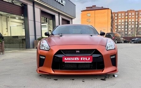 Nissan GT-R, 2016 год, 10 000 000 рублей, 2 фотография
